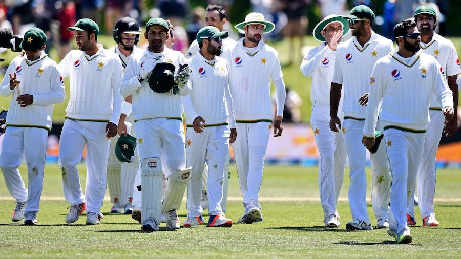 The Pakistan and New Zealand (back) teams walk from the field at the end of the first cricket Test match between New Zealand and Pakistan at Hagley Park in Christchurch on November 20, 2016. / AFP / Marty MELVILLE (Photo credit should read MARTY MELVILLE/AFP/Getty Images)