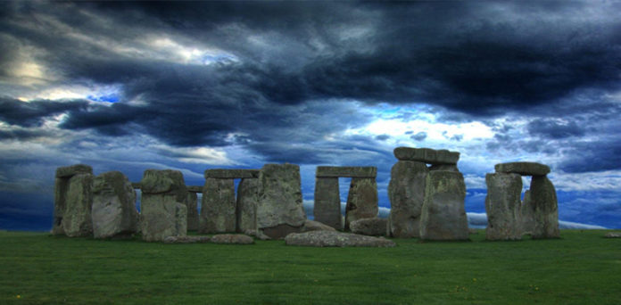 Stonehenge was a solar calendar, researchers claim